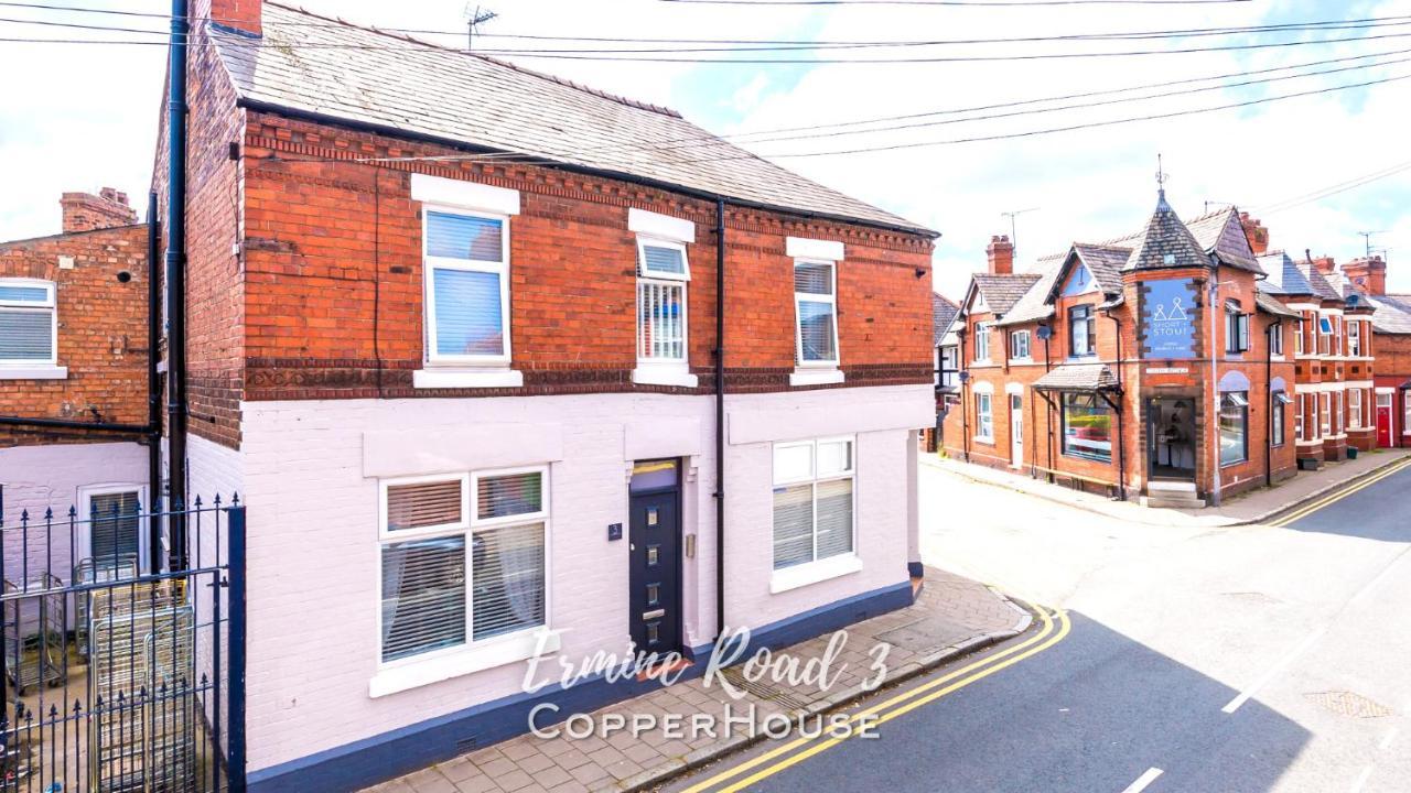 Designer Apartments For City Breaks In Chester Exterior photo