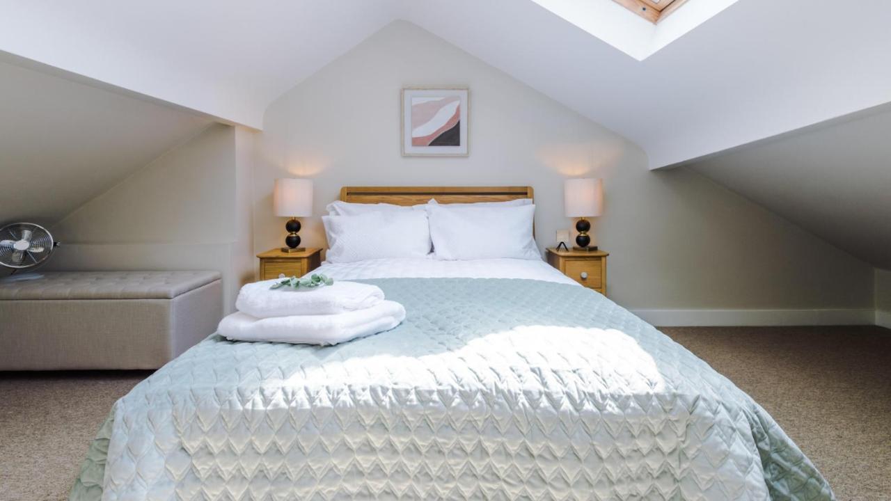 Designer Apartments For City Breaks In Chester Exterior photo