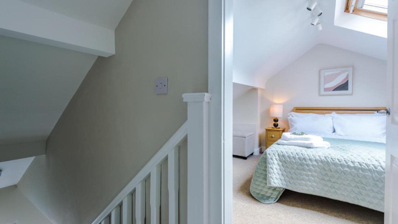 Designer Apartments For City Breaks In Chester Exterior photo